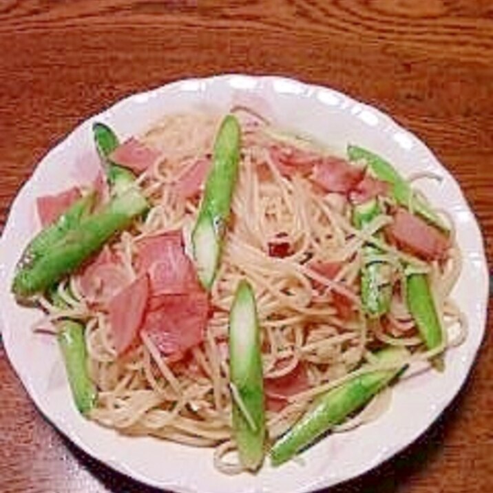 アスパラとハムの春色パスタ☆